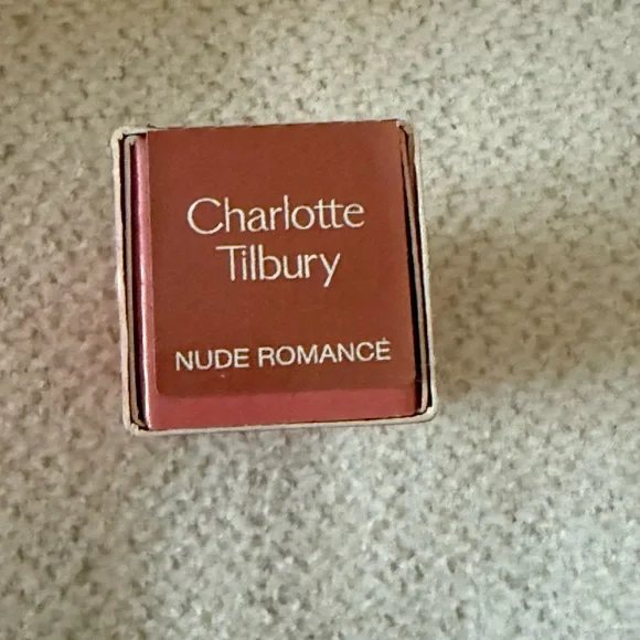 New! Charlotte Tilbury - Nude Romance Lipstick - Picture 3 of 3